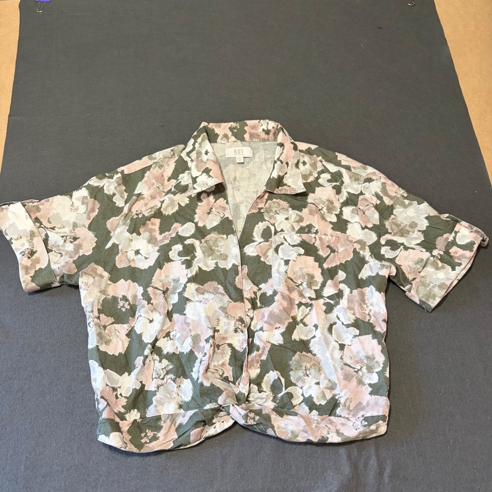 Kut from the Kloth Floral Blouse Womens M Print Cream Green Core Girl Cotton